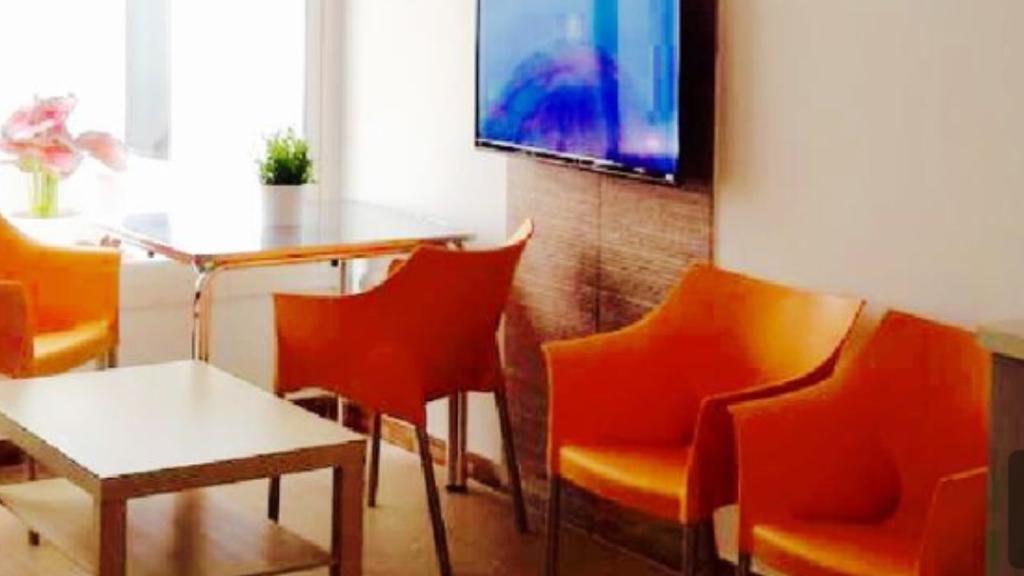 Malaga Centro Apartamentos Ngoại thất bức ảnh