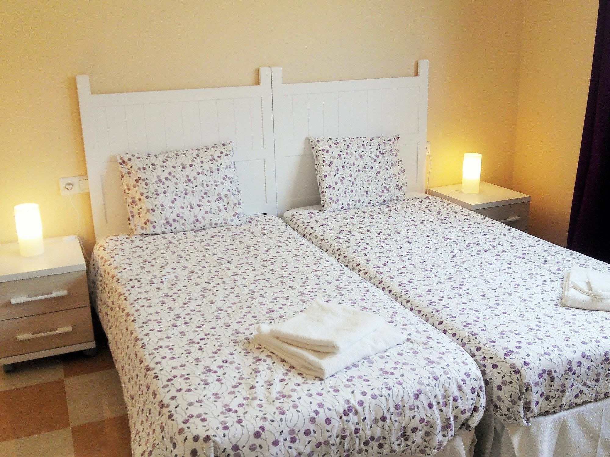 Malaga Centro Apartamentos Ngoại thất bức ảnh